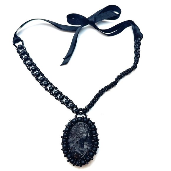 Erickson Beamon Vintage 90s Gothic Cameo Choker—Designer Statement Necklace EUC - Picture 2 of 7